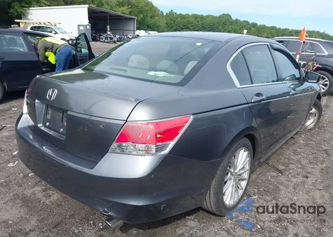 2010 Honda Accord 2.4 Lx z USA, uszkodzony, nr VIN 1HGCP2F32AA136407